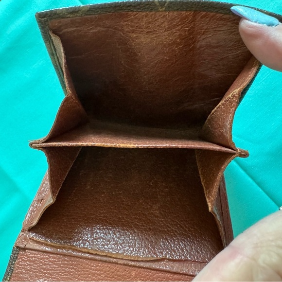 Louis Vuitton Double. Snap Monogram Wallet - Picture 6 of 14